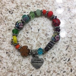 Hawaiian charm braclet<3